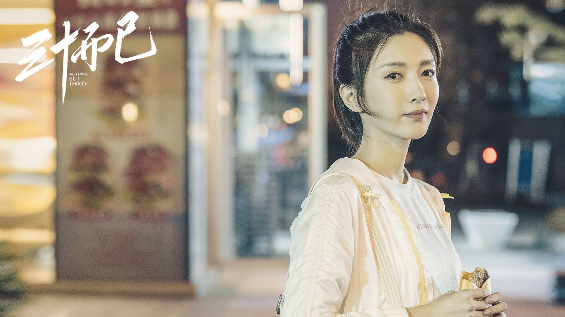 欧洲足球联赛竞技激烈,球员冲刺胜利舞台,欧洲著名足球比赛