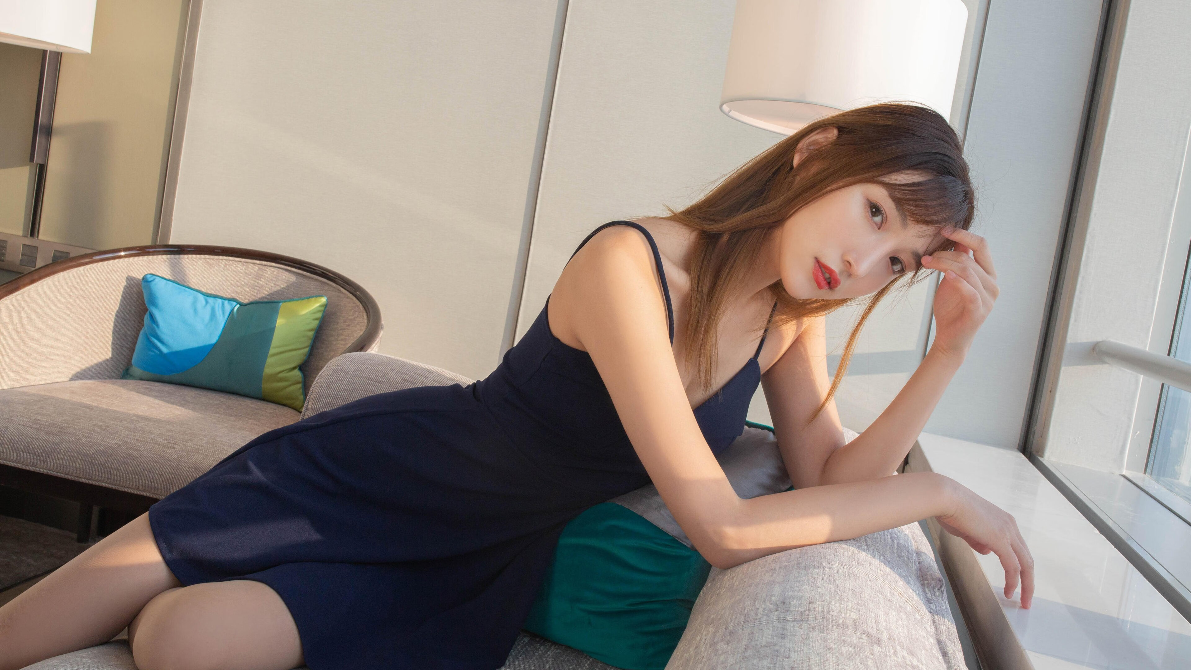 芬兰队在比赛场上斩获关键胜利，晋级成功，芬兰已组联赛